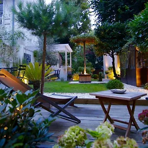 Couette-café Du Square, Luxury
